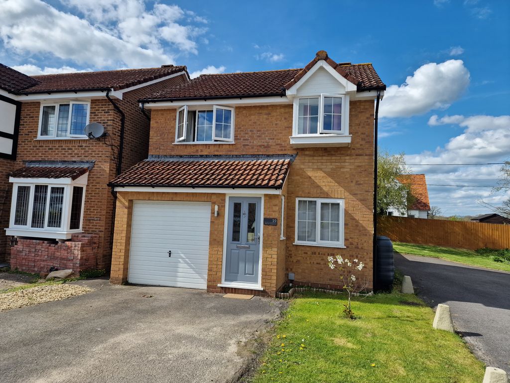 3 bed detached house to rent in Bryony Gardens, Gillingham SP8 Zoopla