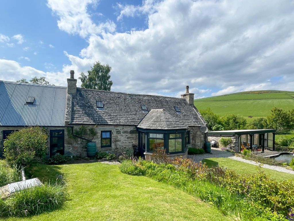 3 bed detached house for sale in Glenlivet, Ballindalloch AB37 Zoopla