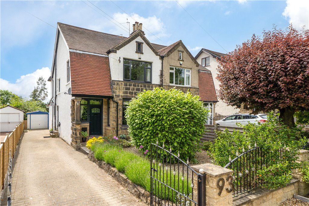 4 bed semidetached house for sale in Otley Old Road, Leeds, West
