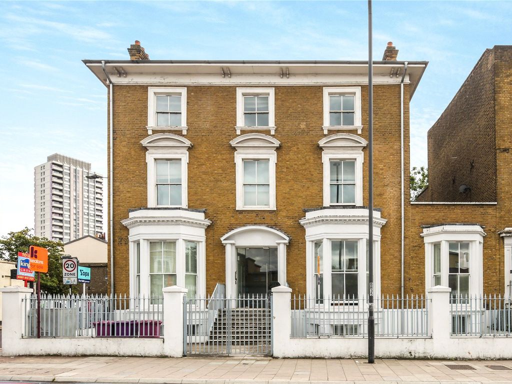 2 bed flat for sale in Bow Road, Bow, London E3 Zoopla