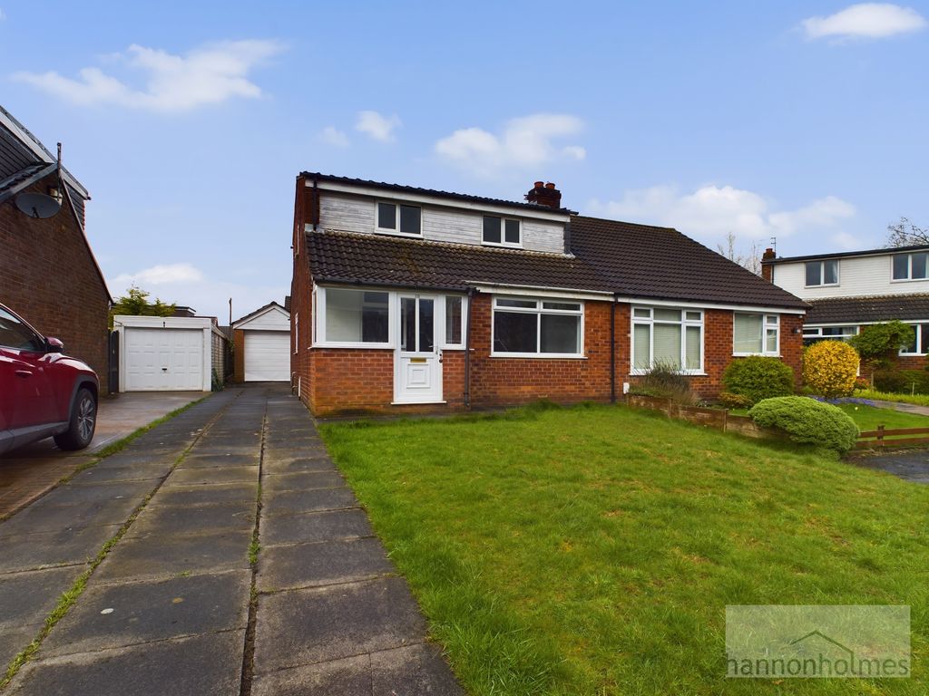 4 bed semidetached bungalow for sale in Aintree Road, Little Lever