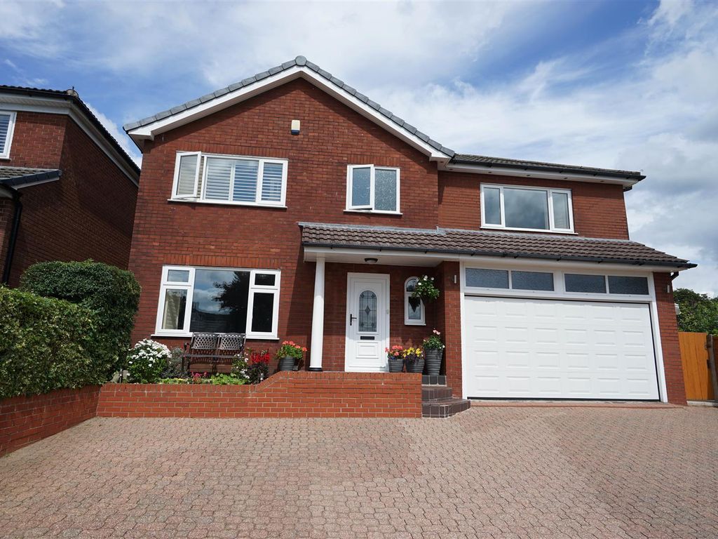4 bed detached house for sale in Barncroft Drive, Horwich, Bolton BL6