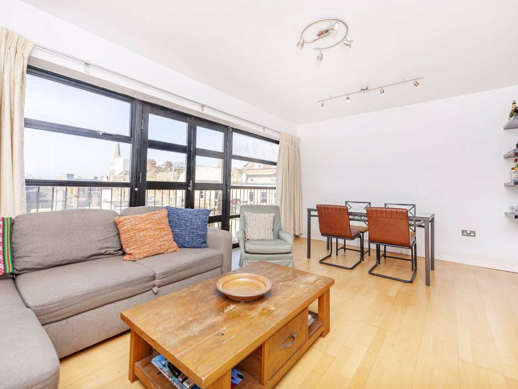 2 bed flat for sale in Gleneldon Road, London SW16 Zoopla