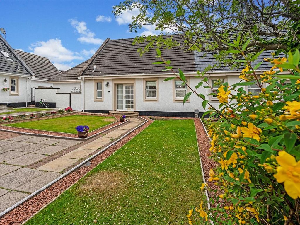 4 bed semidetached house for sale in Byron Court, Bothwell, Glasgow