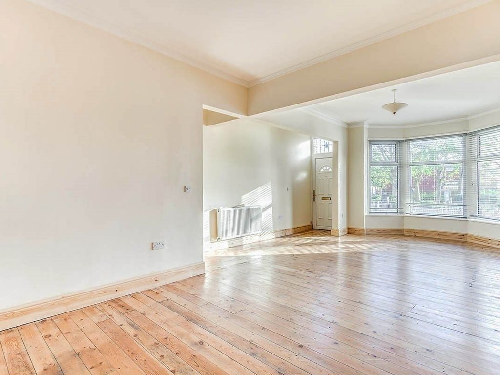 3 bed terraced house to rent in Denby Dale Road, Wakefield, West