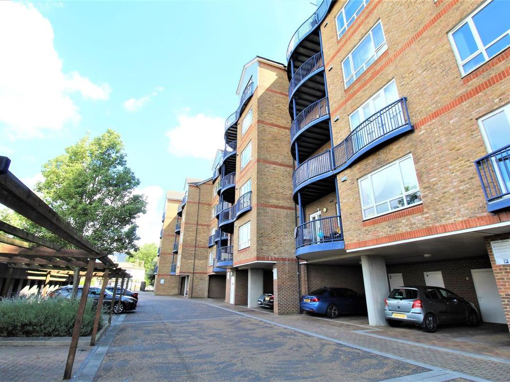 2 bed flat for sale in Anchor Court, Argent Street, Grays RM17 Zoopla