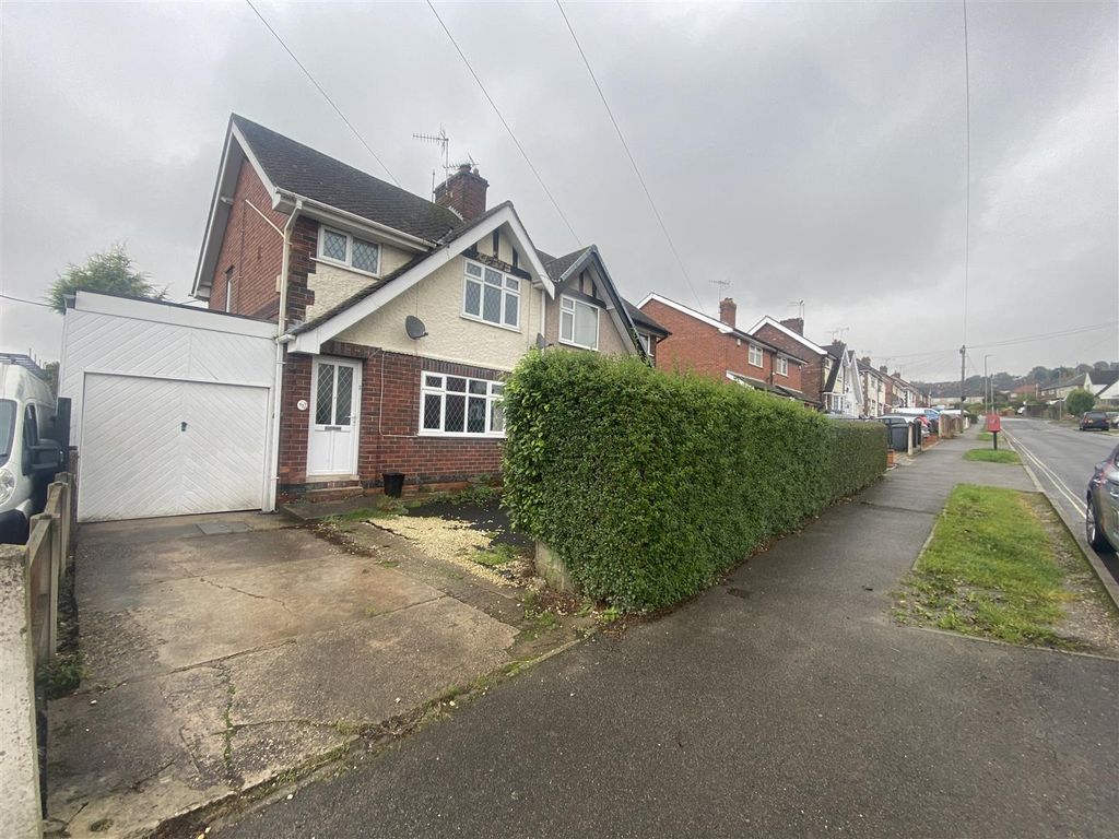 3 bed semidetached house for sale in Houfton Road, Bolsover