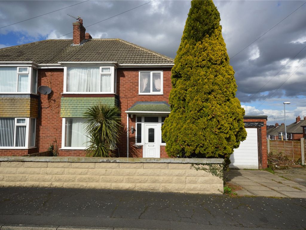 3 bed semidetached house for sale in Westbourne Avenue, Garforth