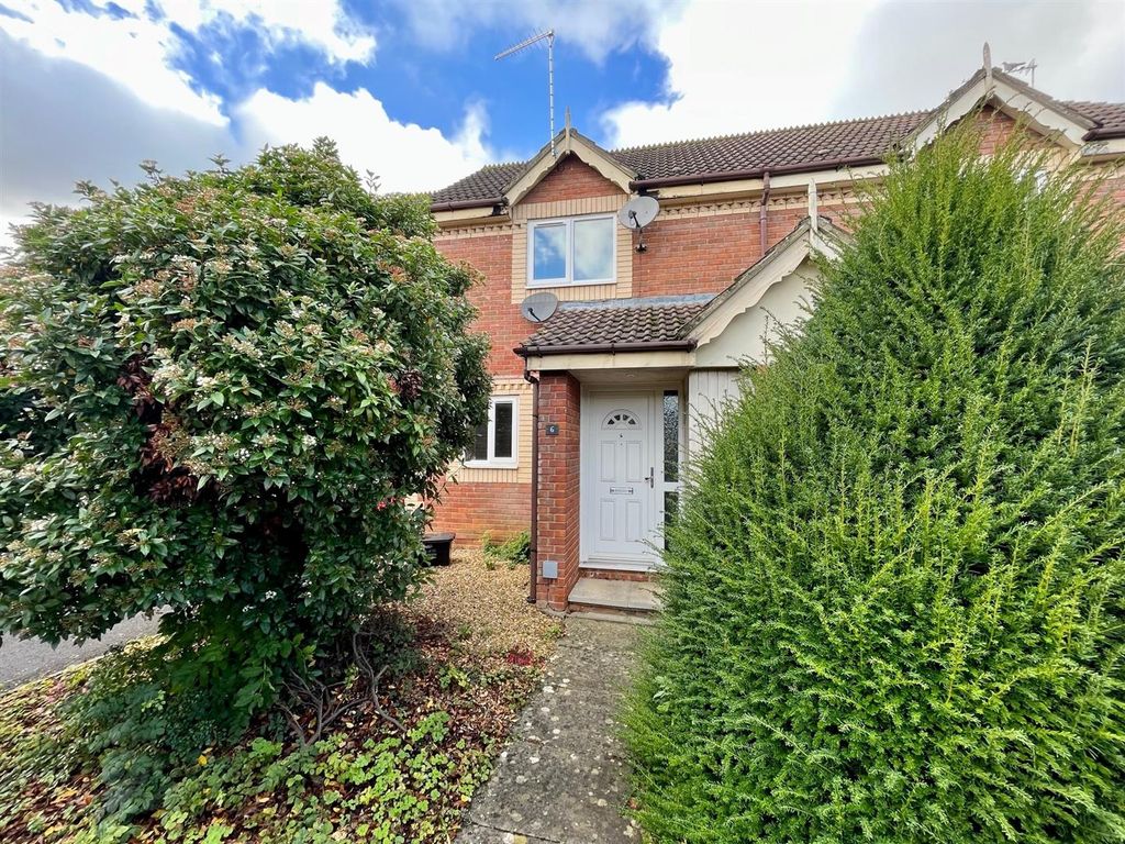 2 bed terraced house for sale in The Poplars, Chippenham SN14, £230,000