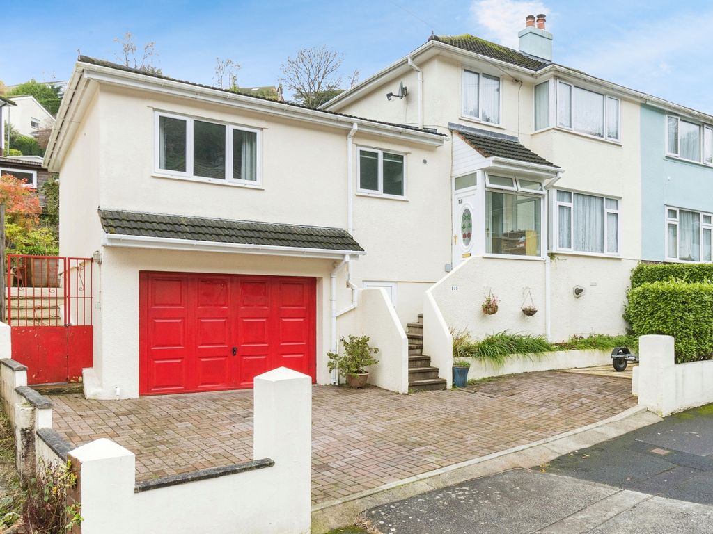4 bed semidetached house for sale in Valley Road, Paignton
