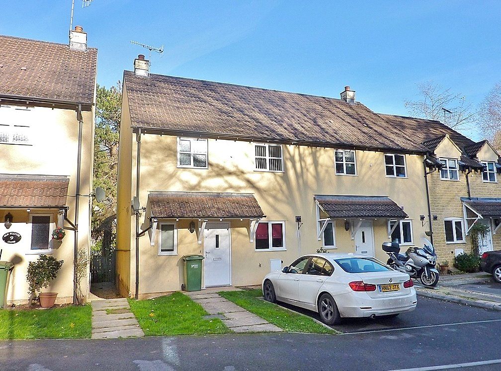 3 bed end terrace house to rent in Old Station Close, Chalford, Stroud