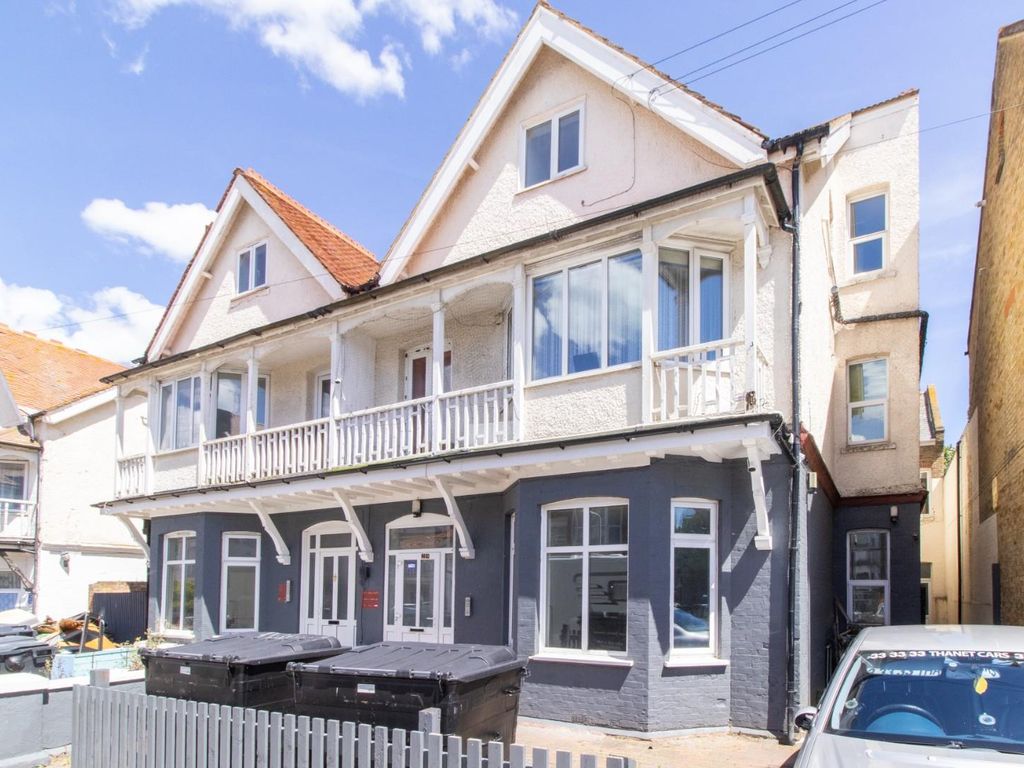 2 bed flat for sale in Surrey Road, Cliftonville, Margate CT9 Zoopla