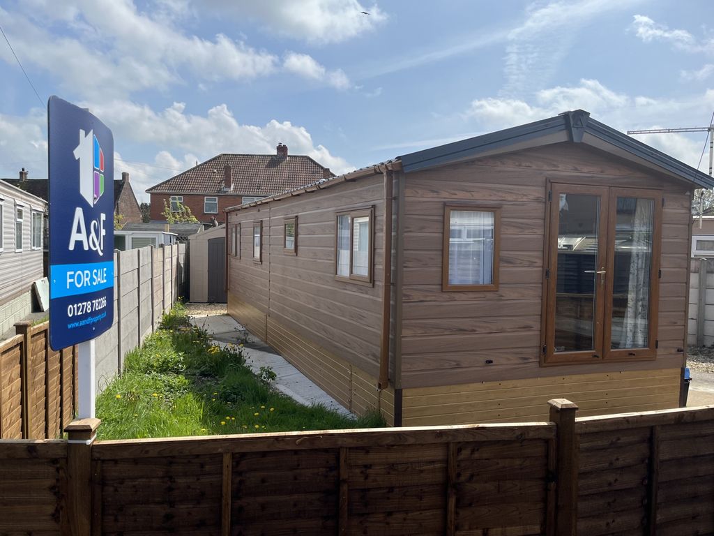 2 bed mobile/park home for sale in Old Burnham Road, Highbridge TA9, £