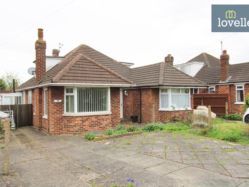 3 bed semidetached bungalow for sale in Croxby Grove, Scartho, Grimsby