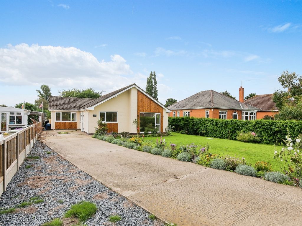 3 bed detached bungalow for sale in Station Road, Sibsey, Boston PE22, £315,000 Zoopla