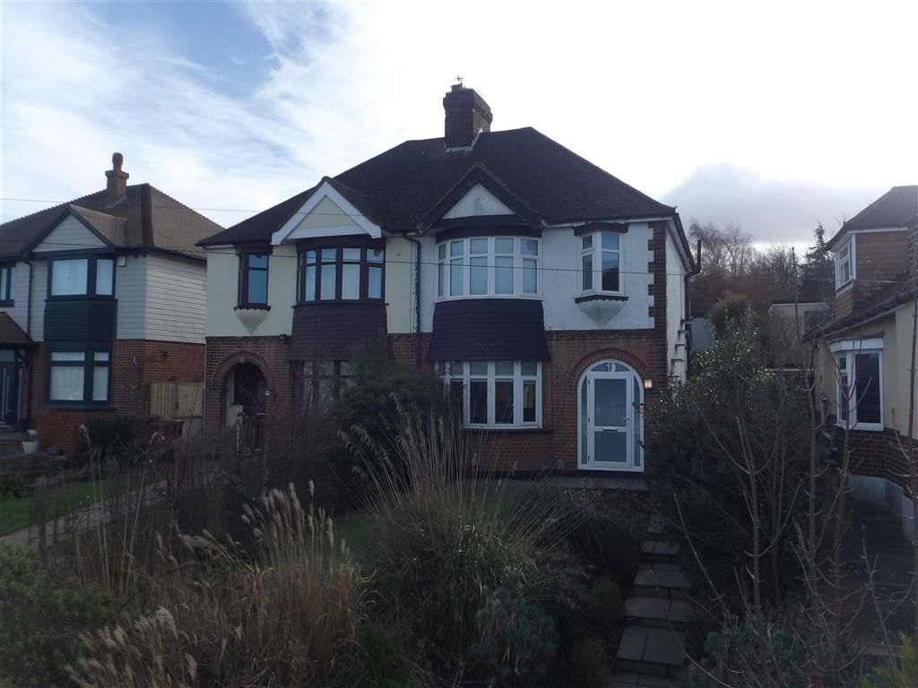 3 bed semidetached house for sale in Wouldham Road, Borstal, Rochester