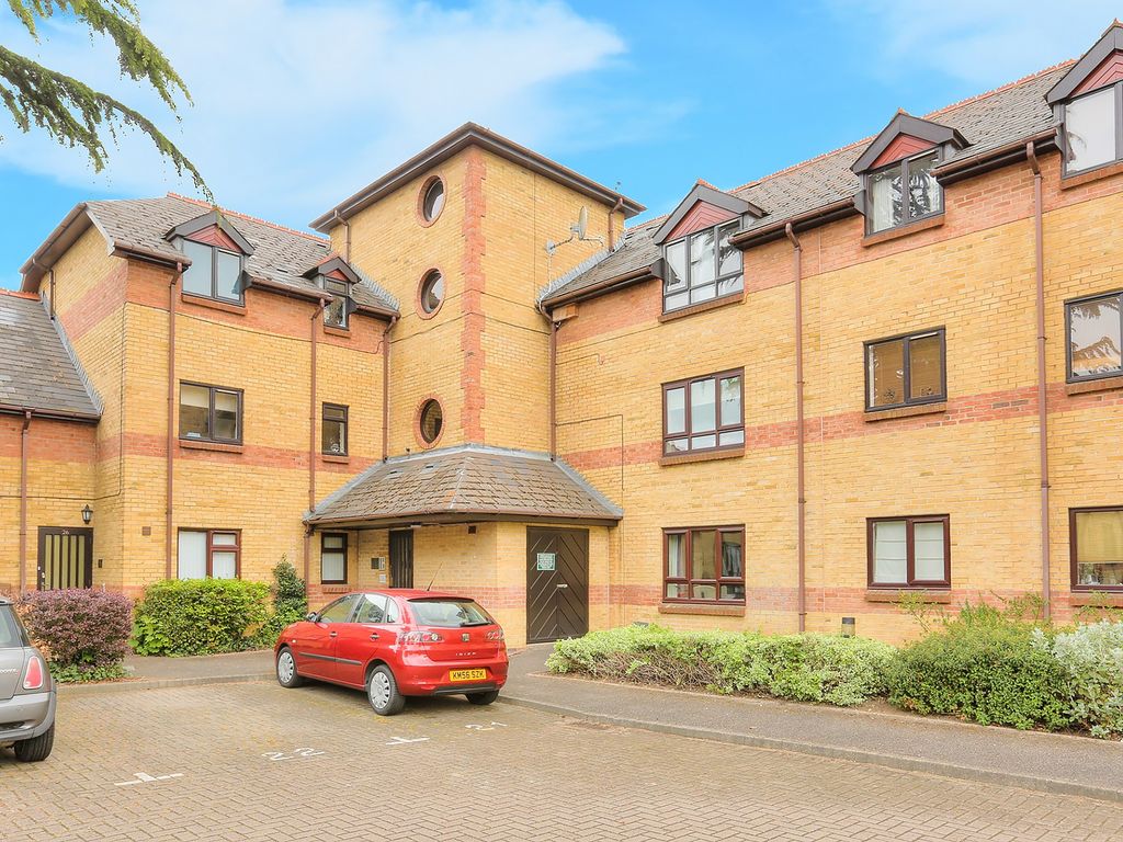 1 bed flat to rent in Brooklands Court, Hatfield Road, St Albans