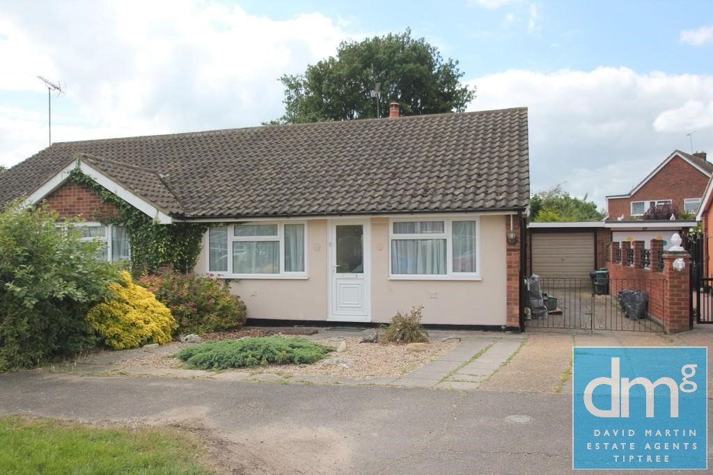 2 bed semidetached bungalow for sale in Heycroft Way, Tiptree