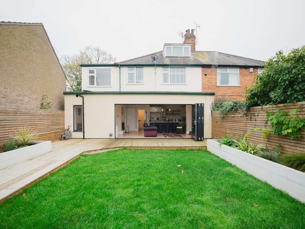 4 bed semidetached house for sale in Granville Road, Wigston LE18 Zoopla