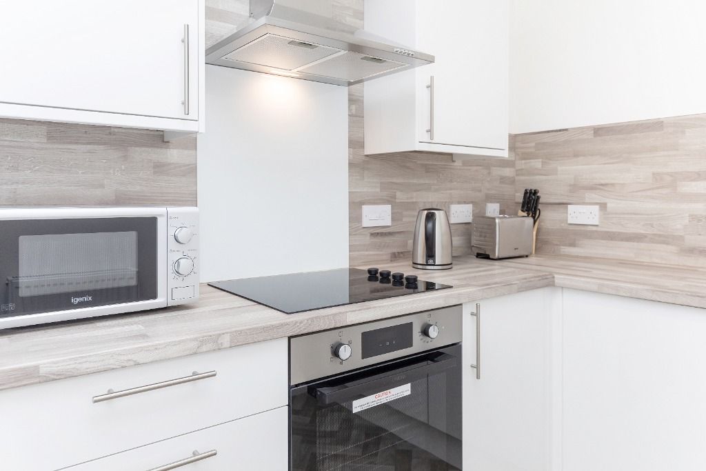 2 bed flat to rent in West Princes Street, Woodlands, Glasgow G4, £1,705 pcm Zoopla