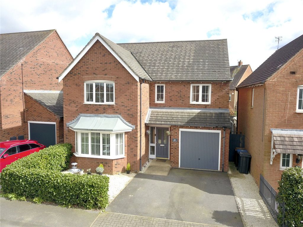 4 bed detached house for sale in Paddock Way, Hinckley, Leicestershire