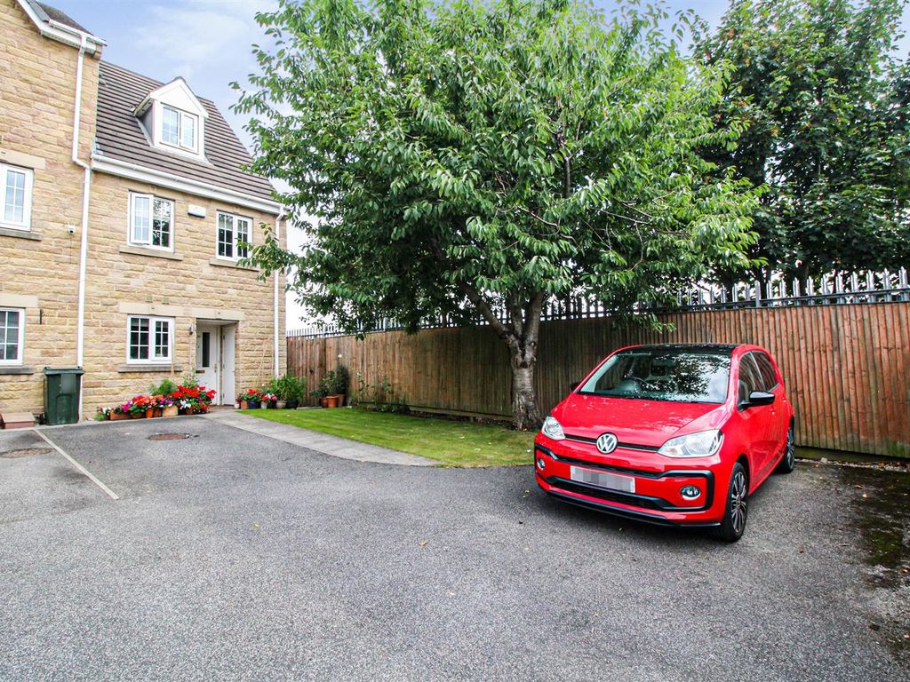 3 bed end terrace house for sale in Loxley Close, Bradford BD2 Zoopla
