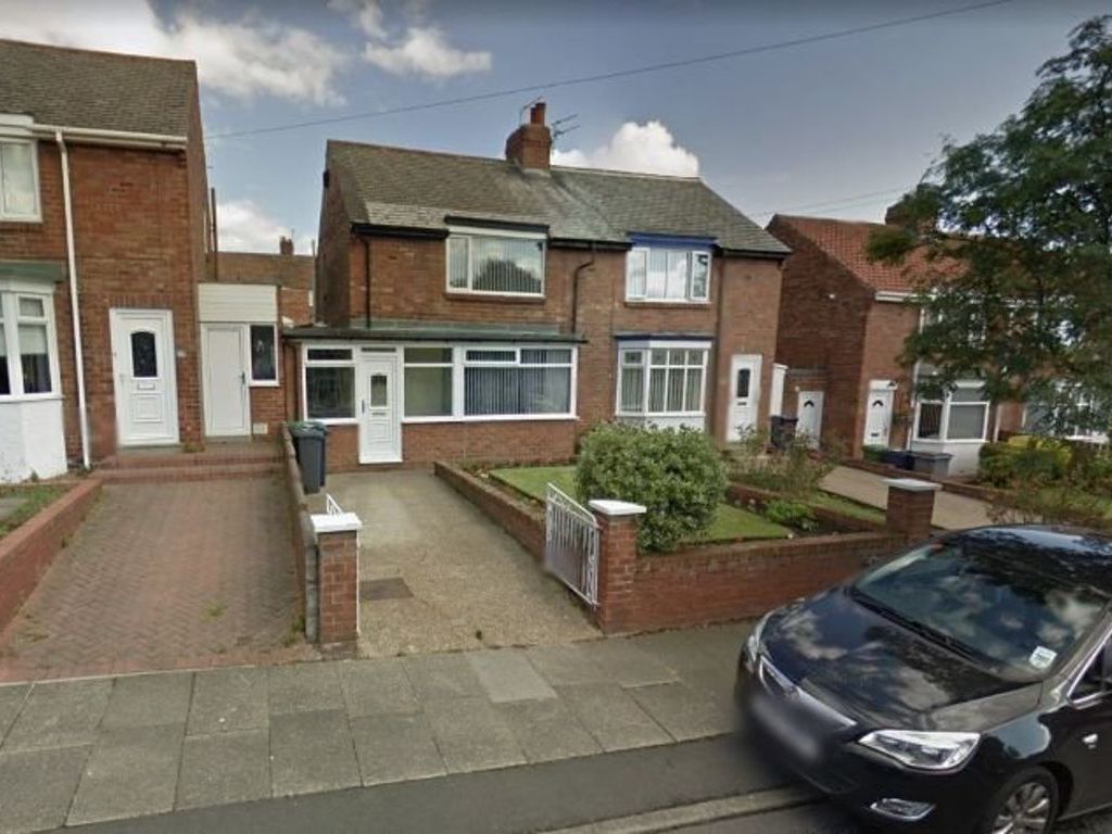 2 bed semidetached house to rent in Highfield Drive, South Shields