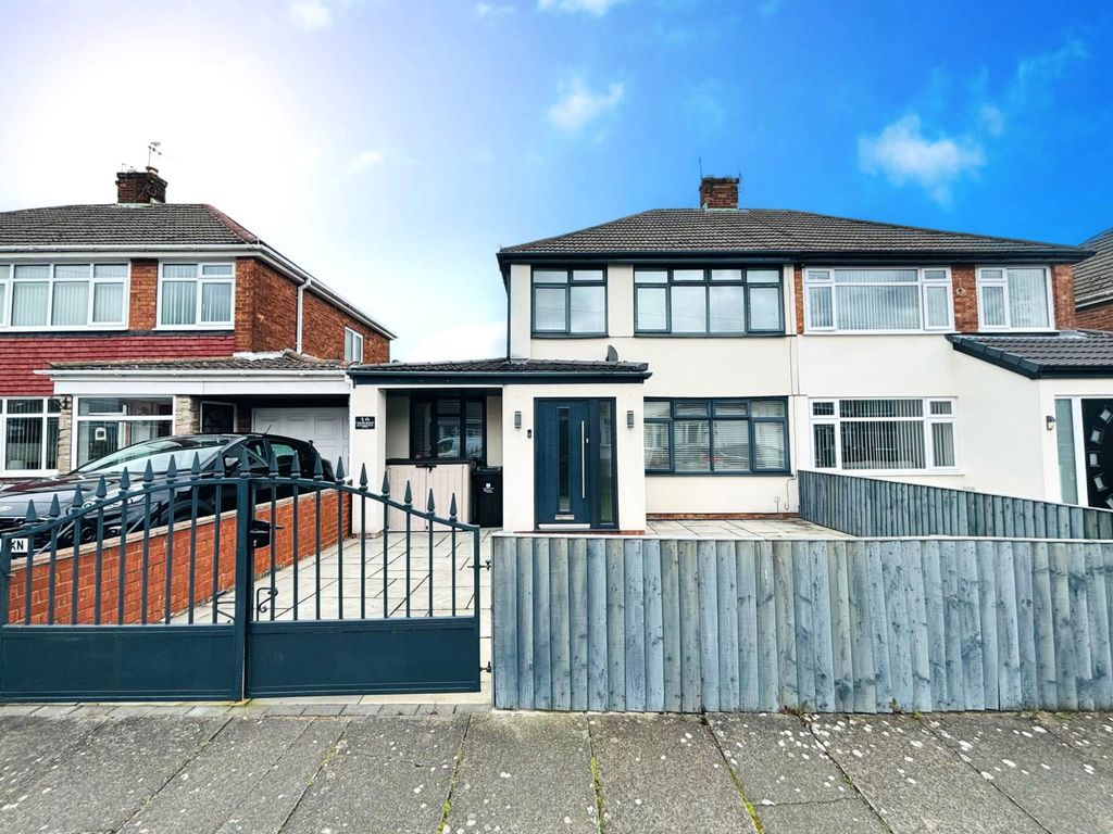 3 bed semidetached house for sale in Willow Avenue, Kirkby Row L32, £