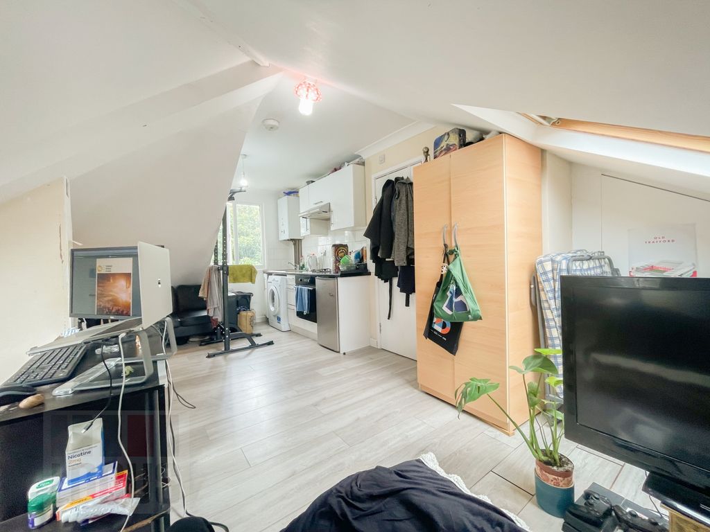 Studio to rent in Evering Road, Stoke Newington N16 Zoopla