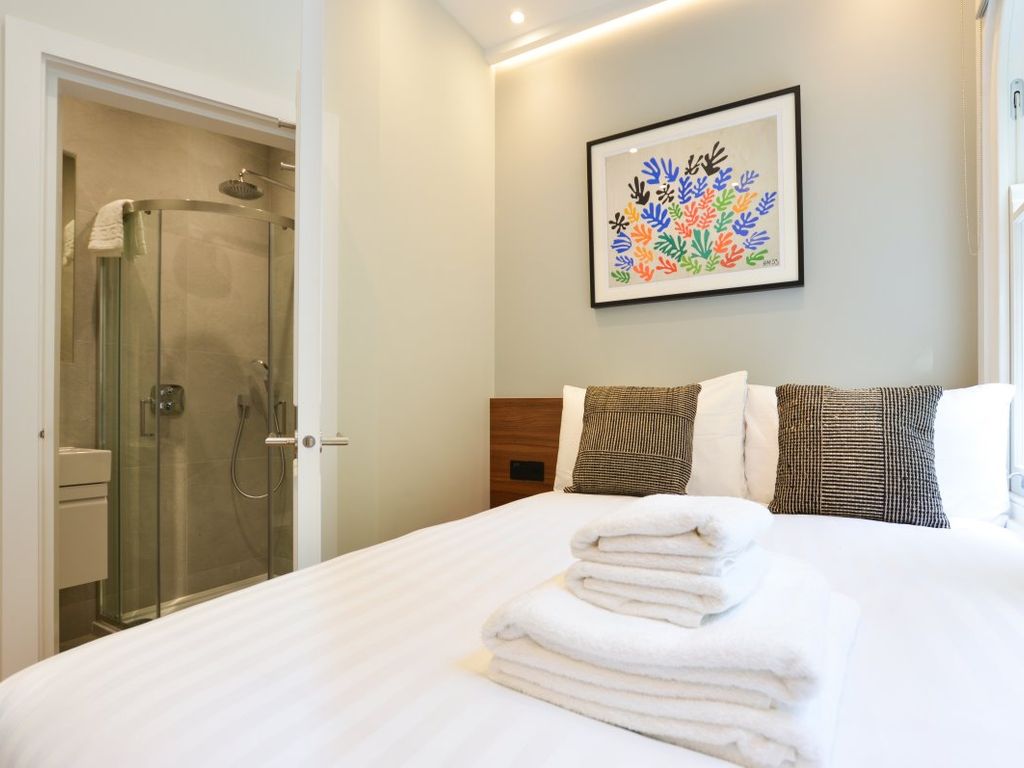 Studio to rent in Leinster Square, London W2, £1,582 pcm Zoopla