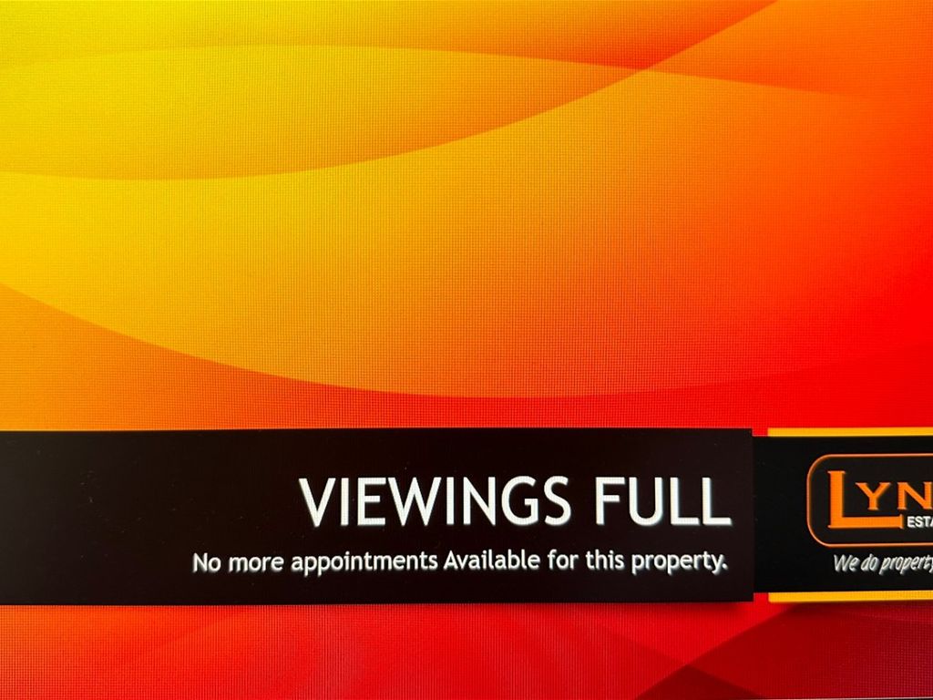 2 bed terraced house to rent in Launceston Close, Oldham OL8, £850 pcm