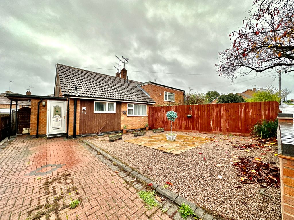 1 bed semidetached bungalow for sale in Dorset Avenue, Glenfield