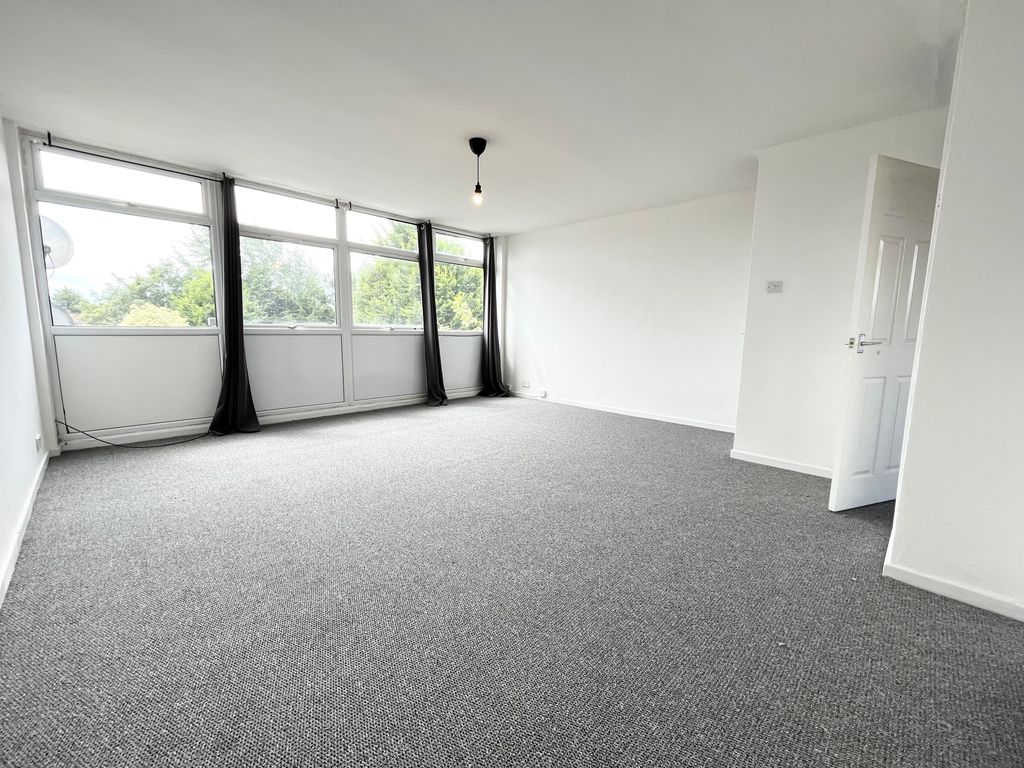 2 bed to rent in Storrington Way, Werrington, Peterborough