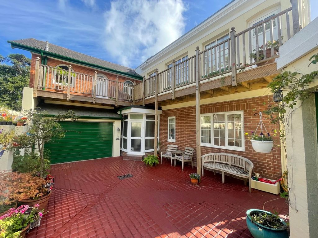 Sutherland Road, Torquay TQ1  