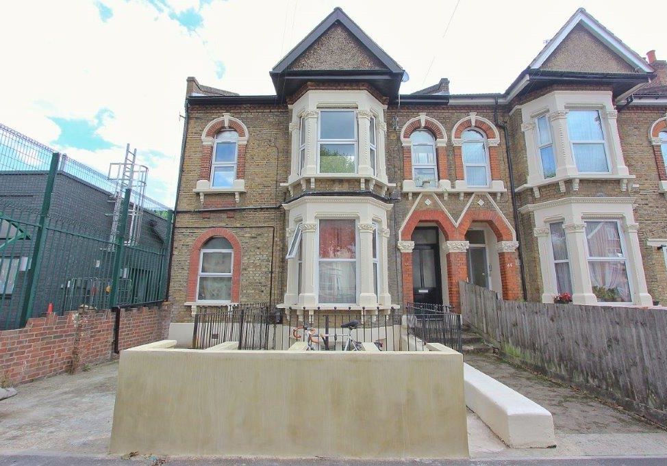 Flat 4, 46 Earlham Grove, Newham, London E7  