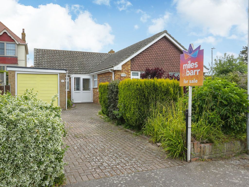 3 bed detached bungalow for sale in Foads Lane, Cliffsend CT12 Zoopla