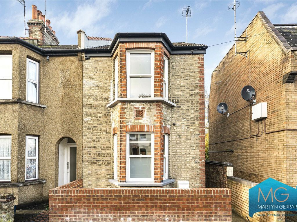 3 bed end terrace house for sale in Brackenbury Road, East Finchley, London N2, £800,000 Zoopla