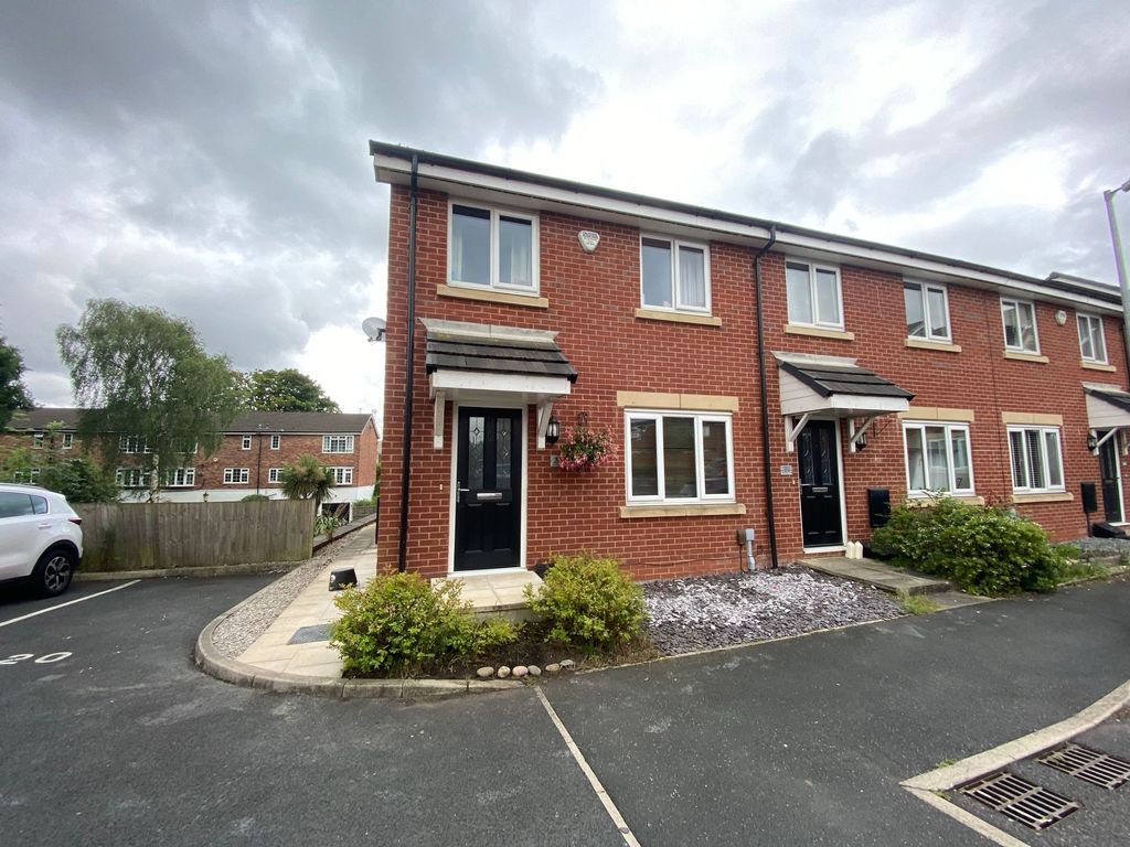 3 bed terraced house for sale in Spinners Drive, Worsley M28 Zoopla