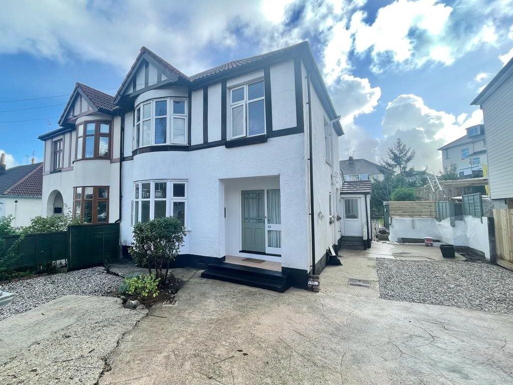 4 bed property to rent in Laura Grove, Preston, Paignton TQ3, £1,500