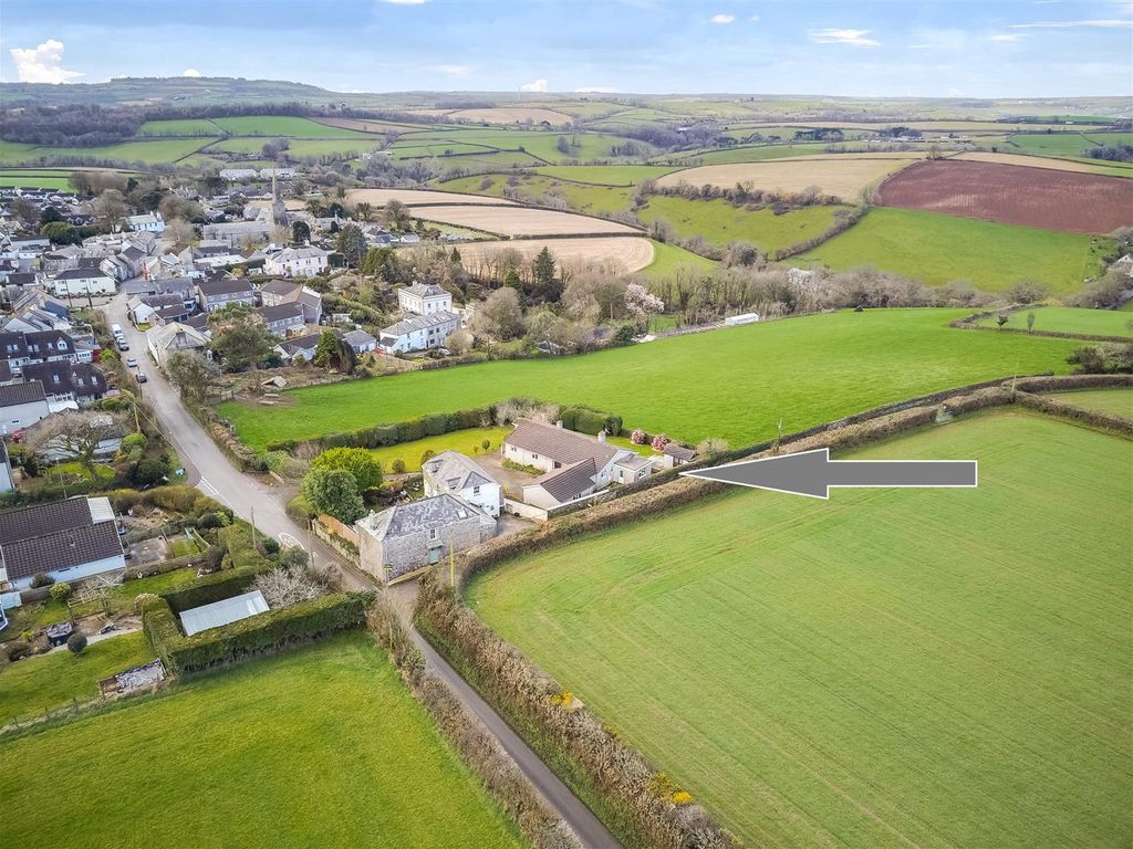 4 bed detached bungalow for sale in Menheniot, Liskeard PL14 Zoopla