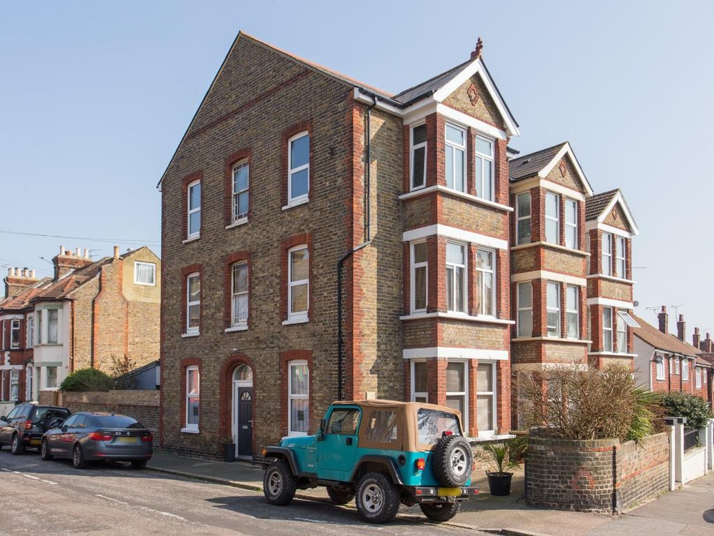 4 bed end terrace house for sale in Ellington Road, Ramsgate CT11 Zoopla