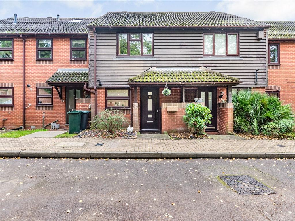2 bed property for sale in The Willows, Mill End, Rickmansworth WD3