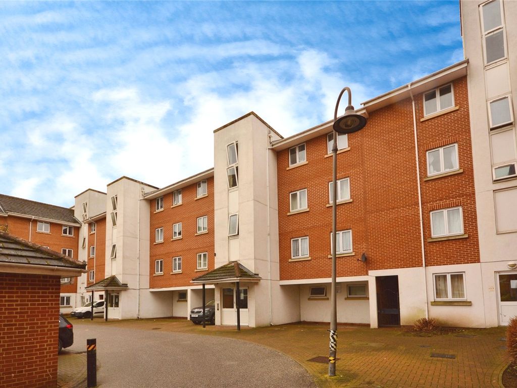 2 bed flat for sale in Hermitage Close, London SE2, £270,000 Zoopla