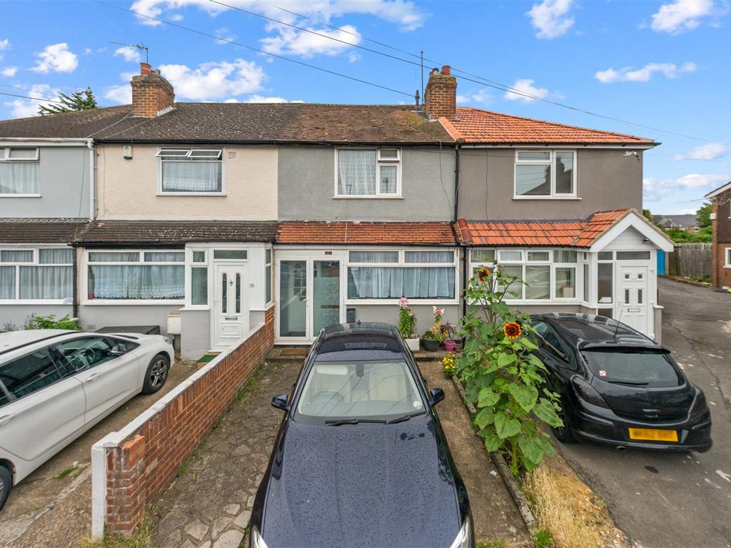 2 bed terraced house for sale in Woodstock Gardens, Hayes UB4, £420,000