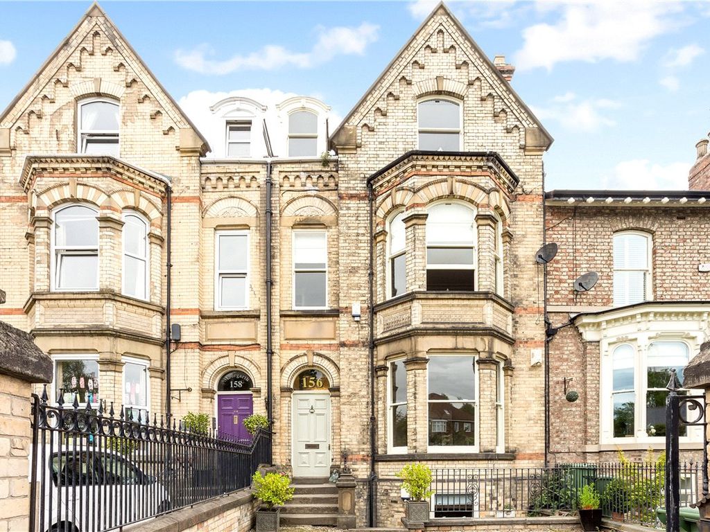 5 bed terraced house to rent in Fulford Road, York, North Yorkshire