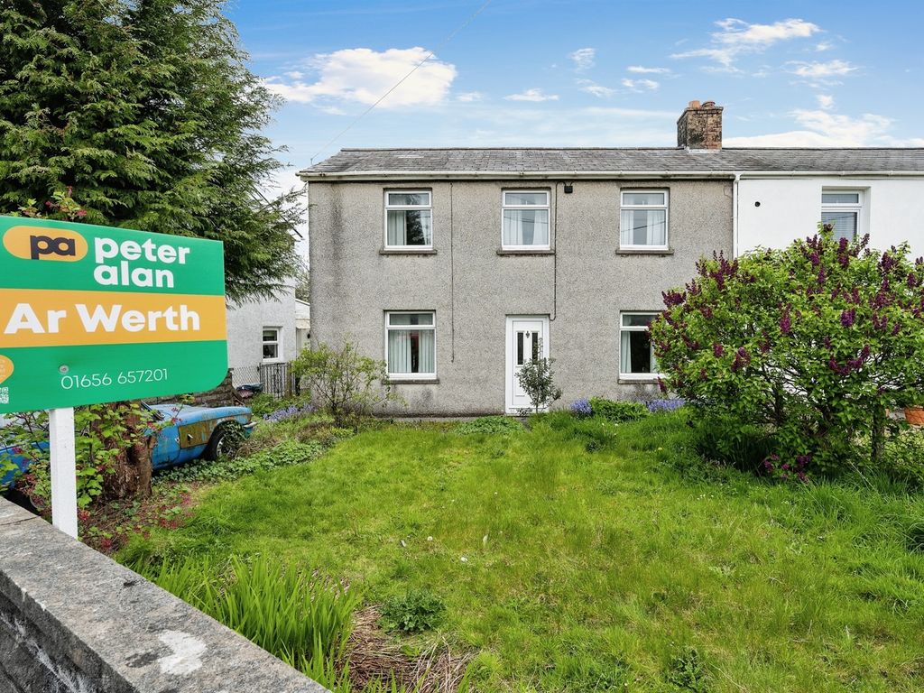 3 bed semidetached house for sale in Heol Llansantffraid, Sarn