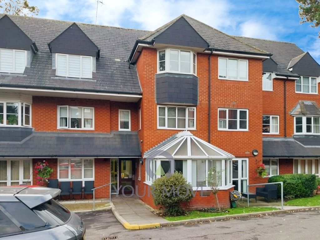 1 bed flat for sale in Alexandra Road, Hemel Hempstead, Hertfordshire