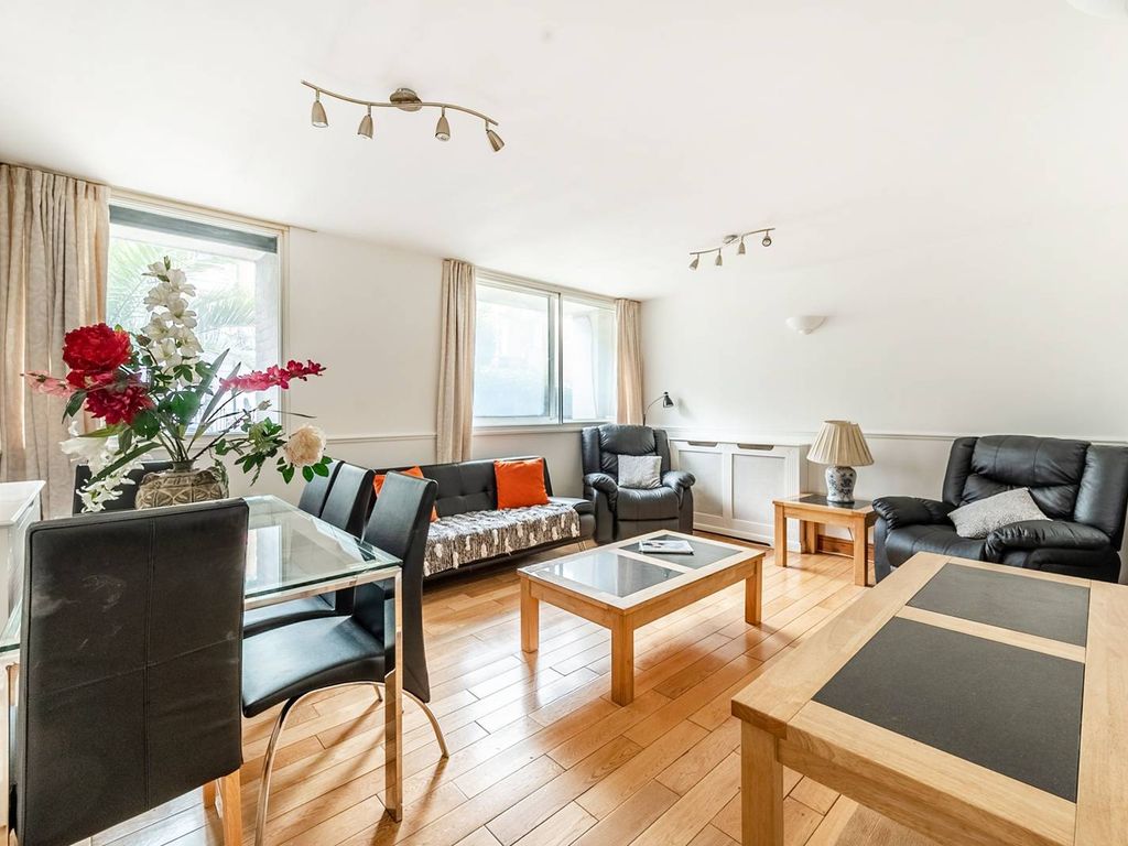 1 bed flat to rent in Cheyne Walk, Chelsea, London SW3 Zoopla