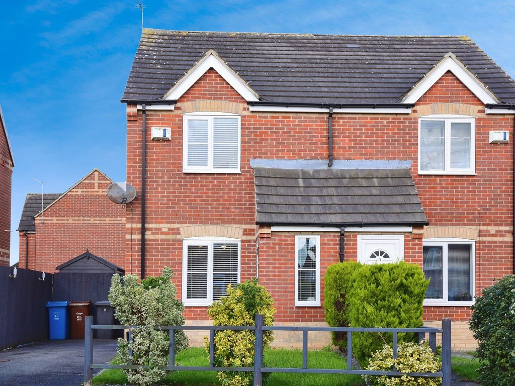2 bed semidetached house for sale in Marbury Park, Kingswood, Hull HU7