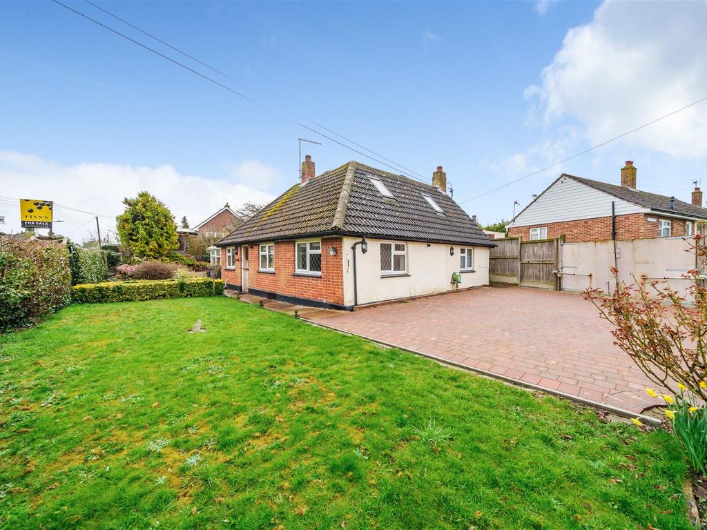 3 bed detached bungalow for sale in Gore Road, Eastry, Sandwich CT13
